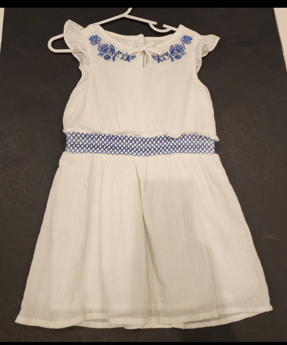 #135 girls size 4 Janie & Jack embroidered dress