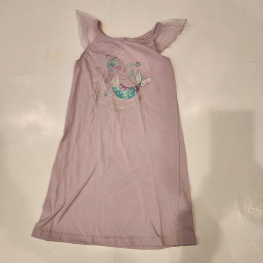 #135 girls Size 4T Carters mermaid nightgown