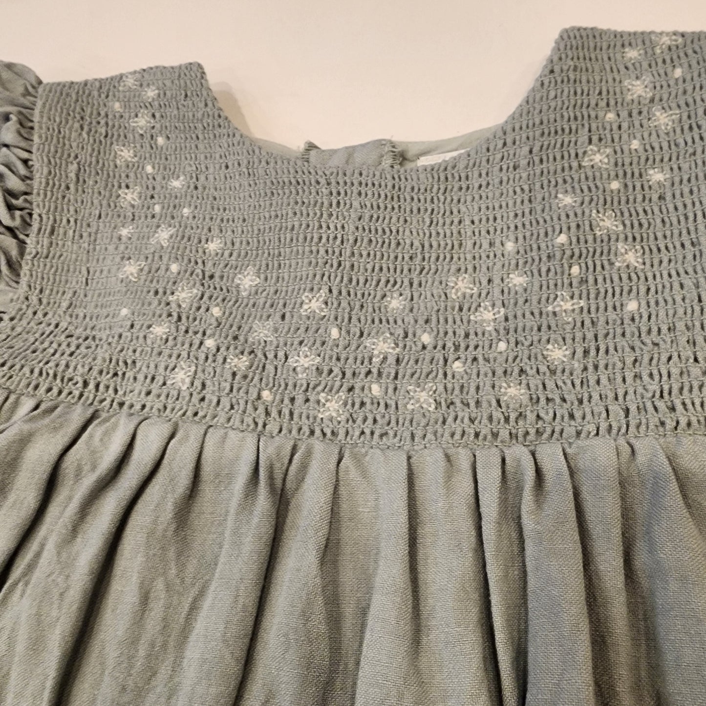 #135 girls Size 5 Edgehill Collection smocked sage green dress
