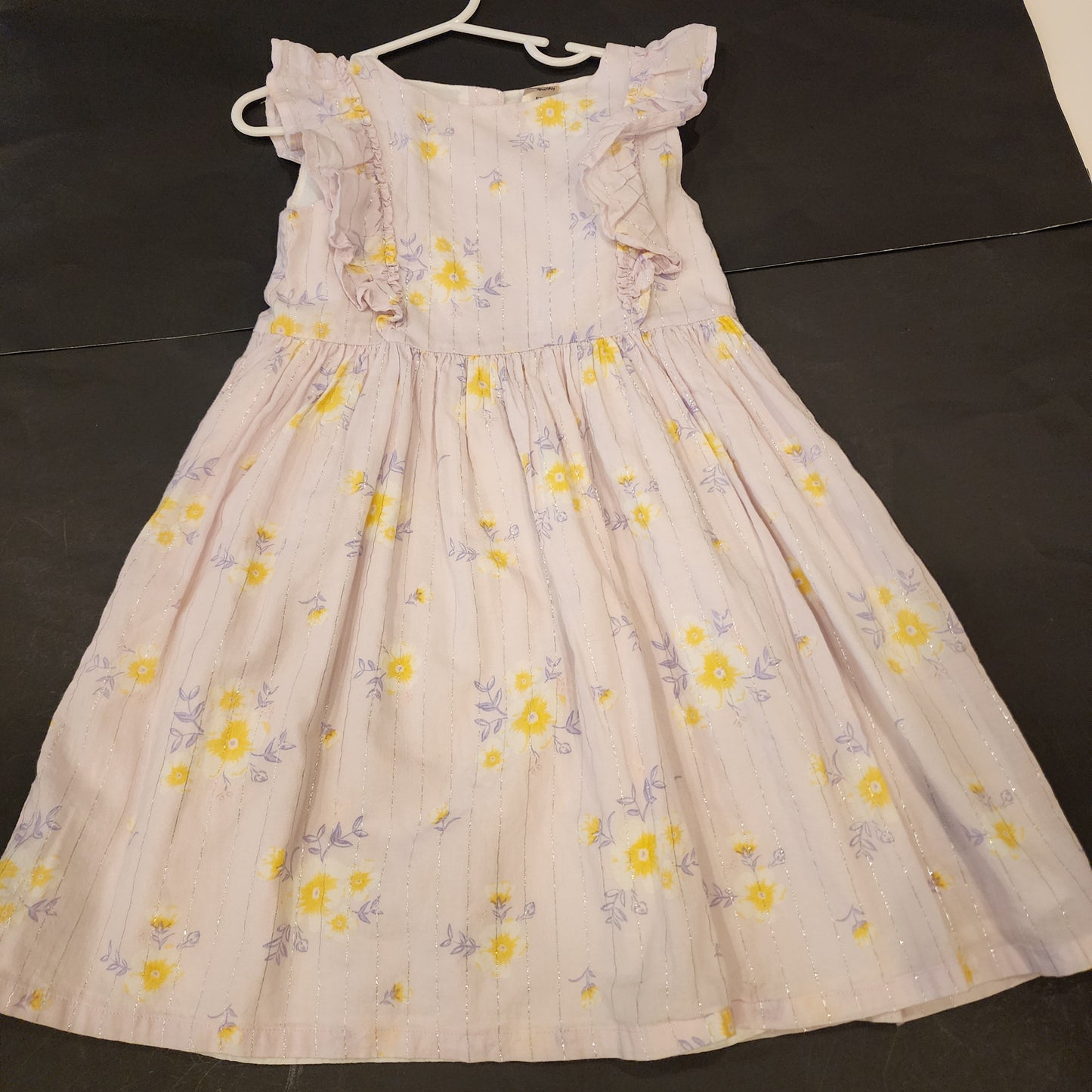 #135 girls size 5T Osh Kosh lavender and yellow floral dress