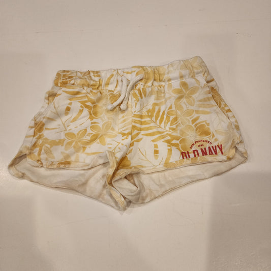 #135 girls size 5 Old Navy knit shorts