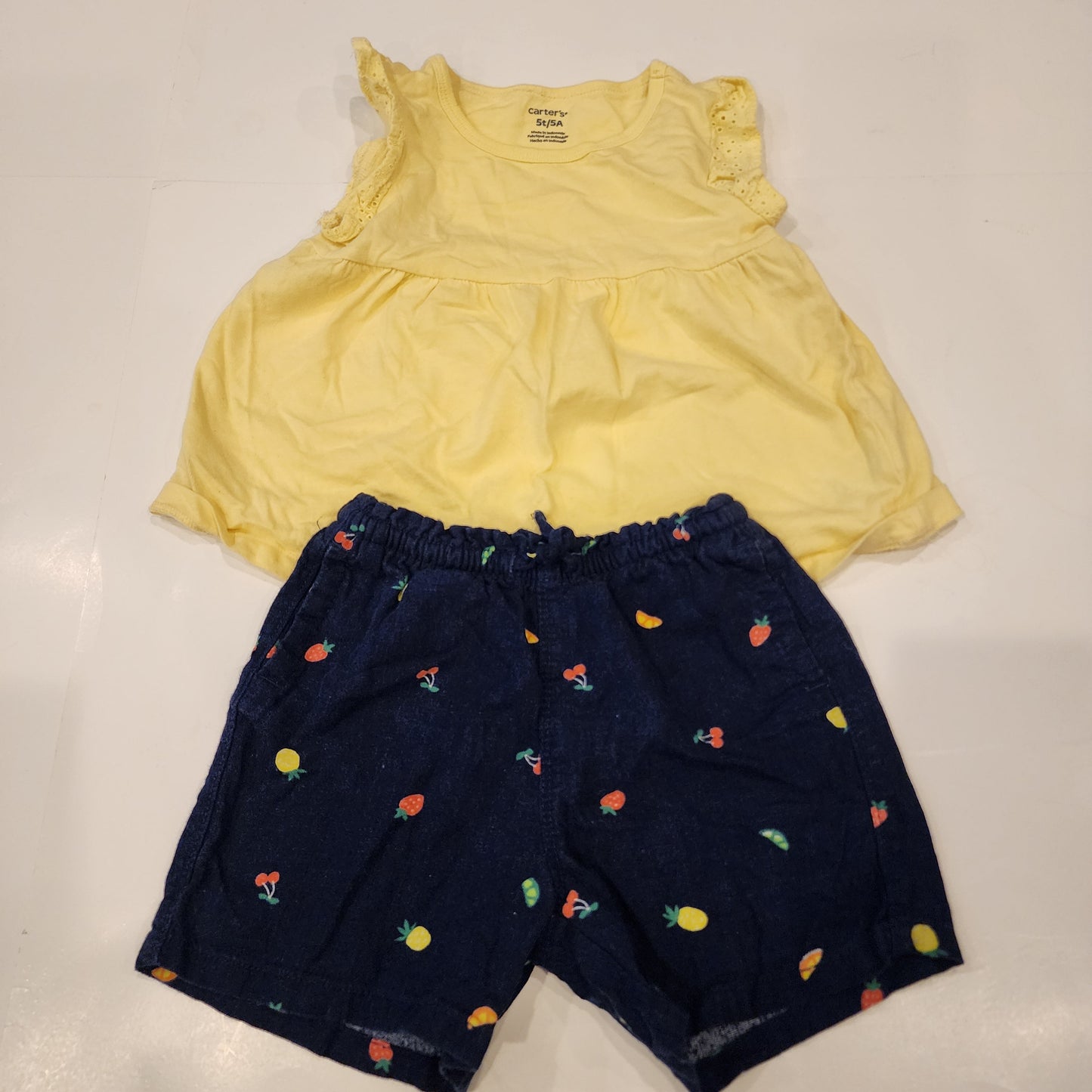 #135 girls size 5T Carters and Old Navy outfit bundle