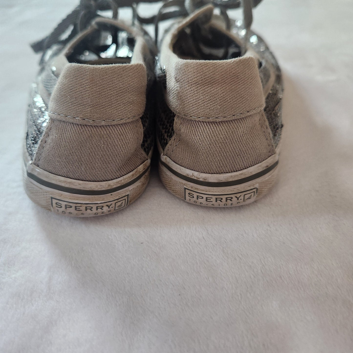 #142 Sperry Topsider Size 1 Bahama Pewter Silver Sequin Boat Shoes