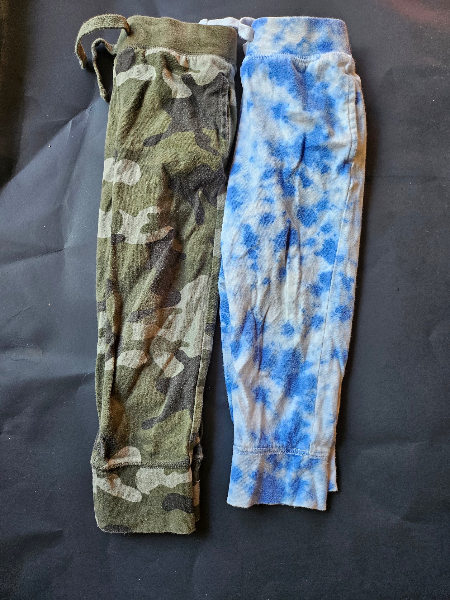 #76A -2pack Boys Joggers 3T VGUC