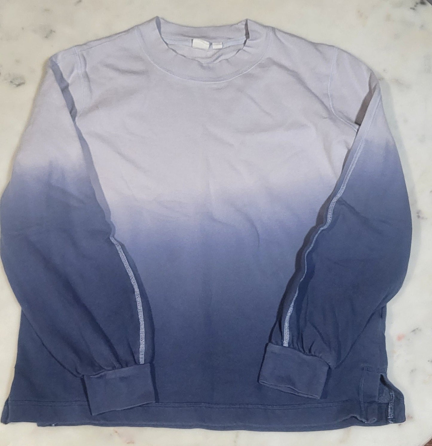 REDUCED: #9--- Women's M. Gap ombre sweatshirt