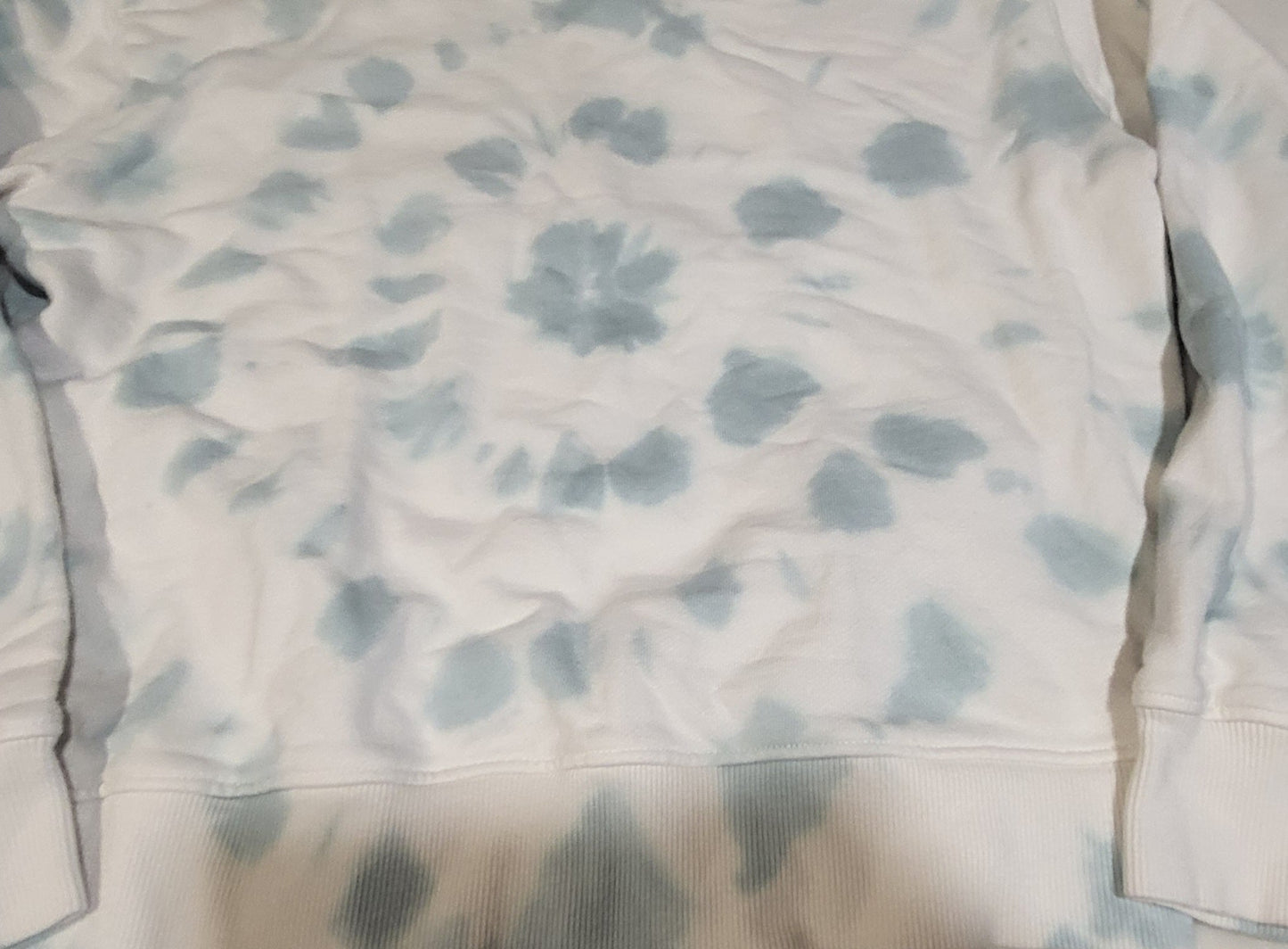 REDUCED: #9--- Women's M. Tie dye sweatshirt