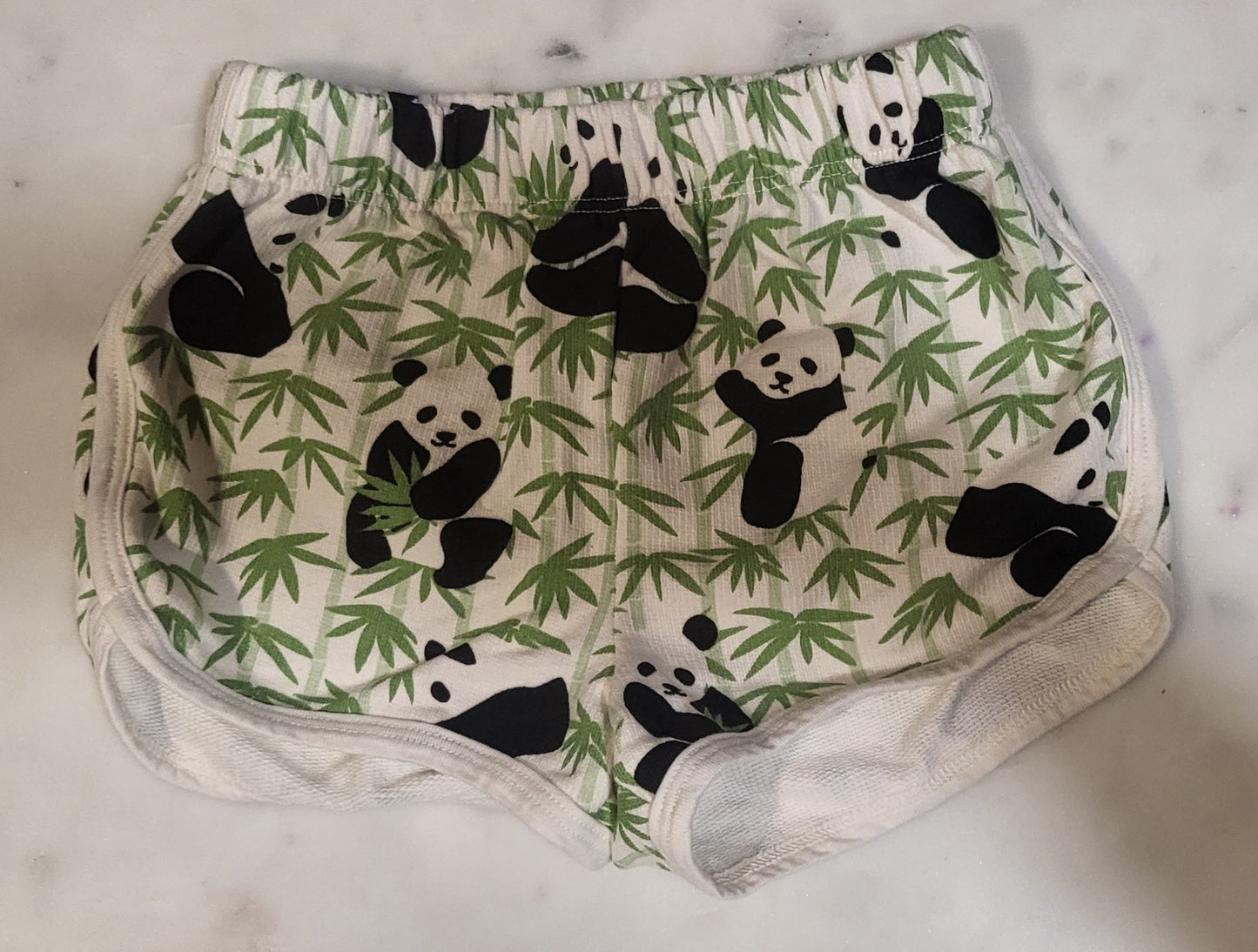 REDUCED: #9--- Girls 4T. Winter Water Factory. Pandas 🐼