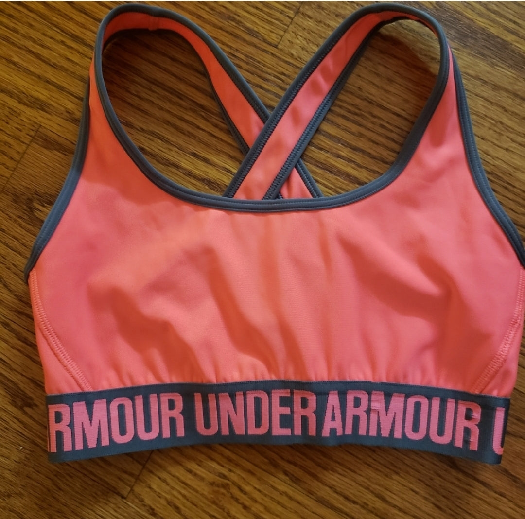 #142 Under Armour Size Small Racerback Sports Bra