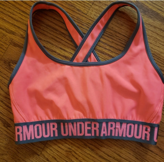 #142 Under Armour Size Small Racerback Sports Bra