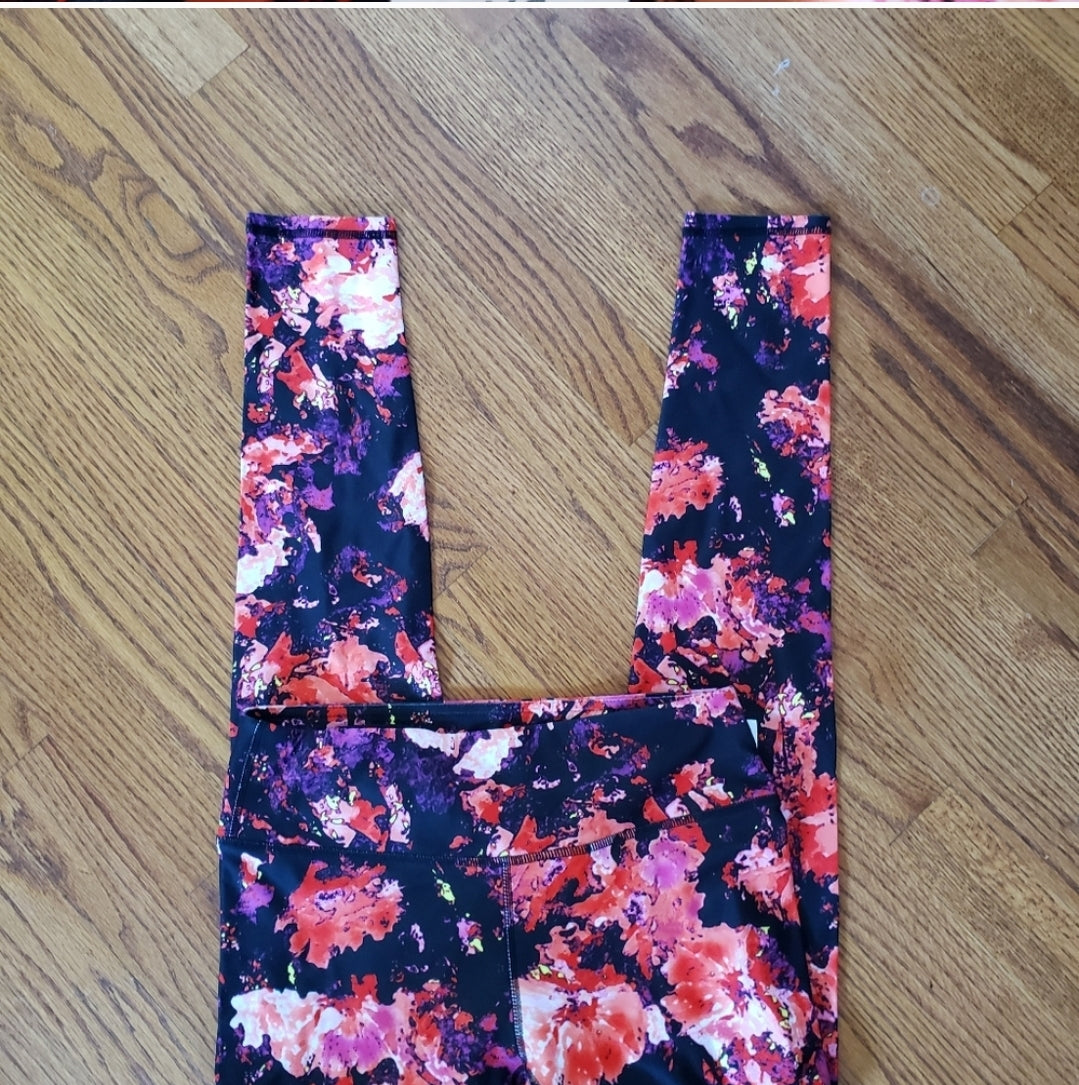#142 NWT Fabletics XS Salar Impasto PowerHold Leggings