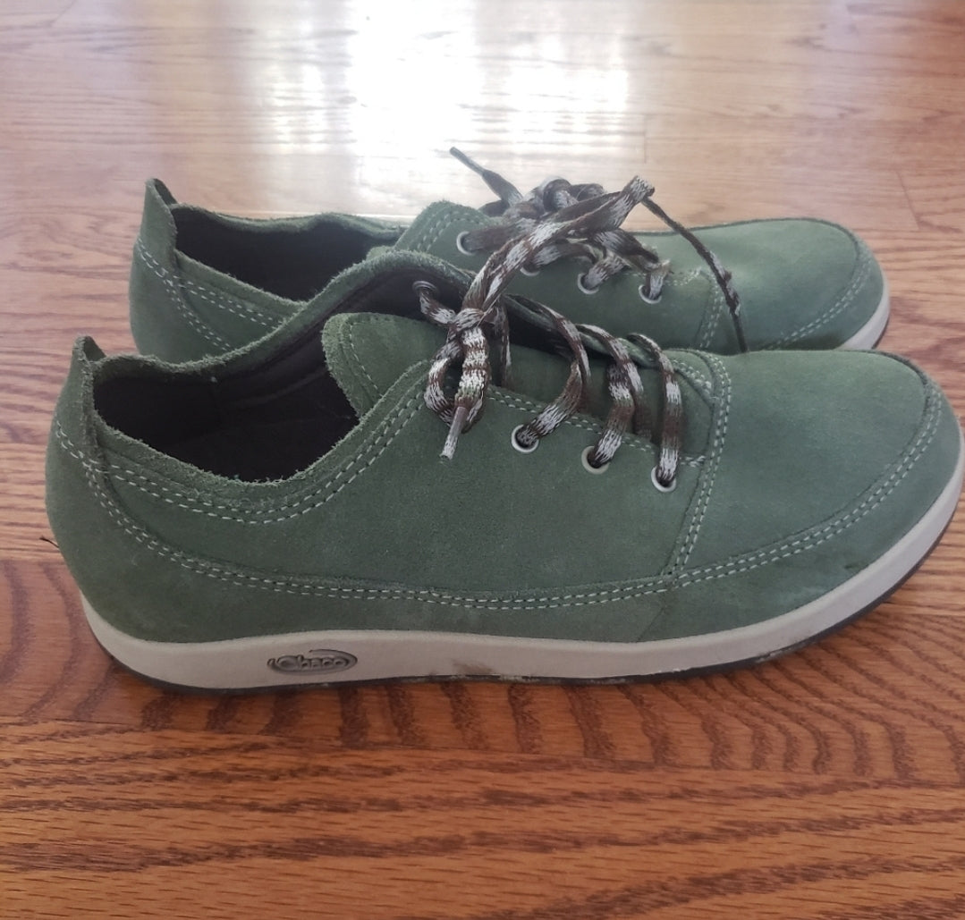 #142 Chaco Sz 9 Velleda Olvine Green Suede Lace Up Shoes