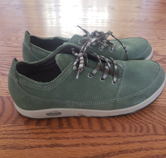 #142 Chaco Sz 9 Velleda Olvine Green Suede Lace Up Shoes