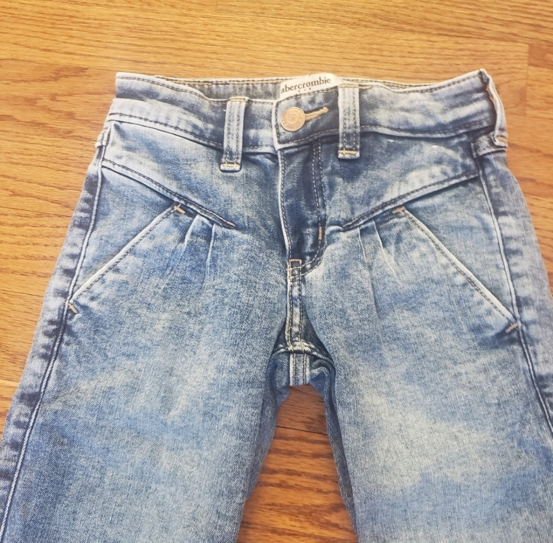 #142 Abercrombie Kids Sz 5/6 High Rise Mini Mom Jeans