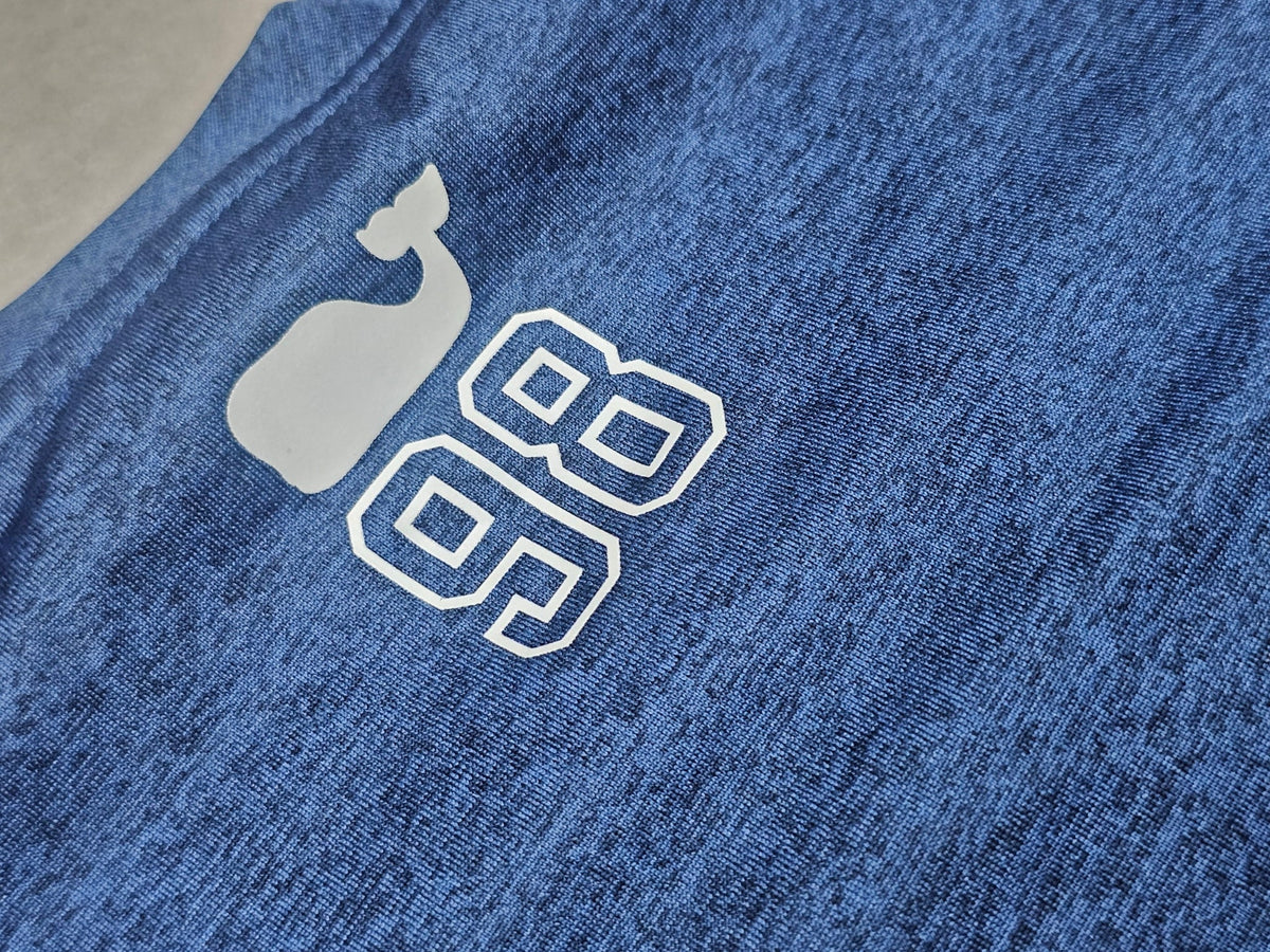 #89 Boys 5 Vineyard Vines | Performance long sleeve shirt (soccer) - blue EUC