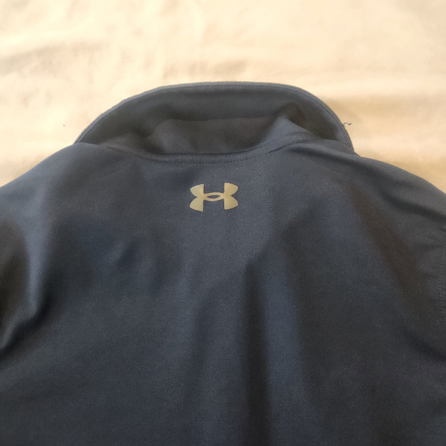 #142 Under Armour YS Youth Small Dry Fit Style Navy Polo Shirt