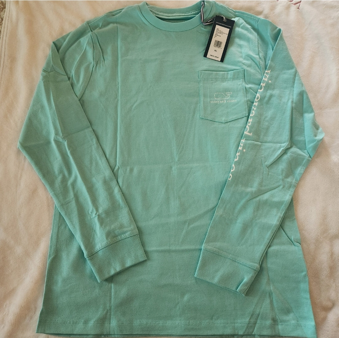 #142 NWT Vineyard Vines XL Size 18 Boys Graphic Long Sleeve Tee