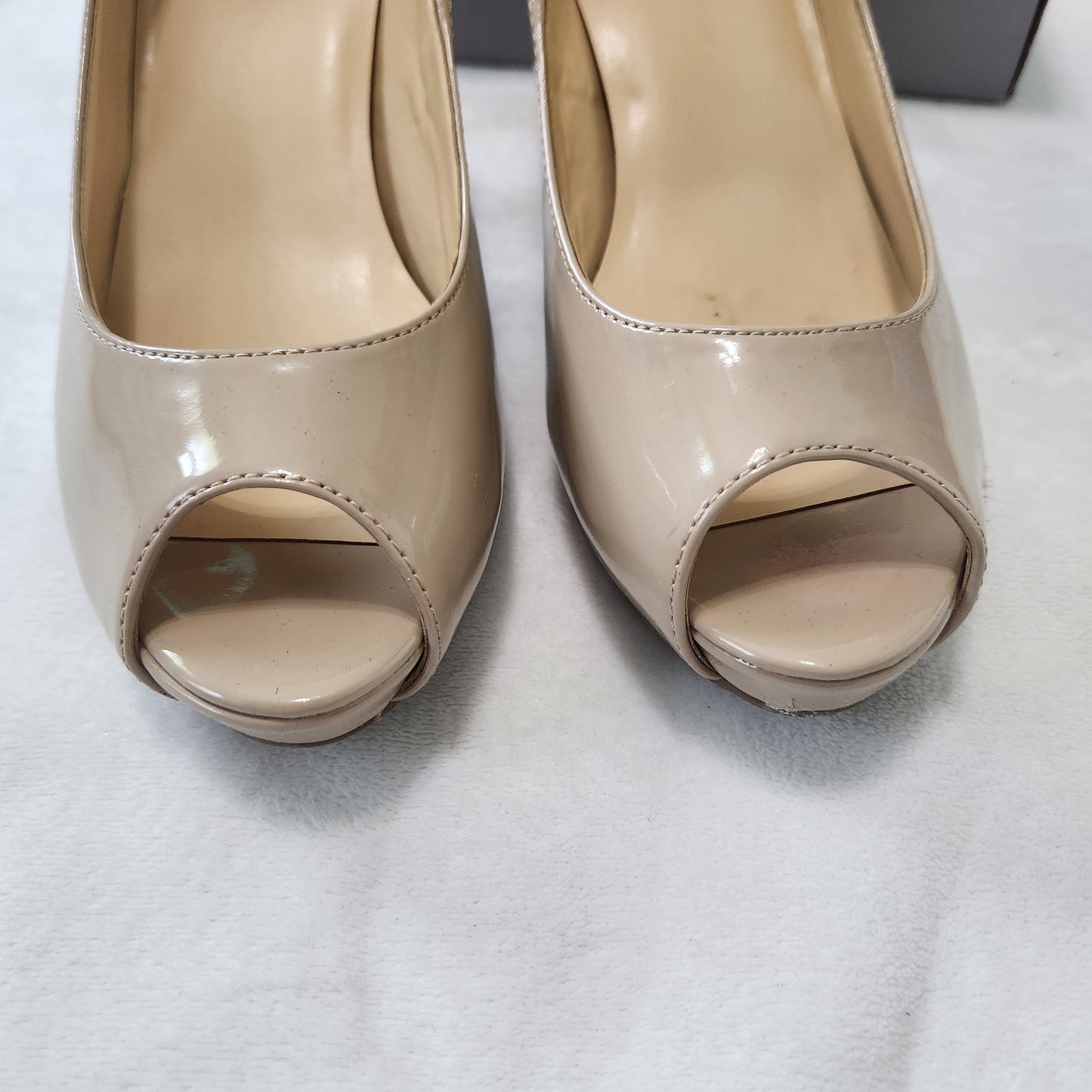 REDUCED!! #104 Liz Claiborne Ramona  Sz 8 Peep-Toe Nude Pumps High Heels