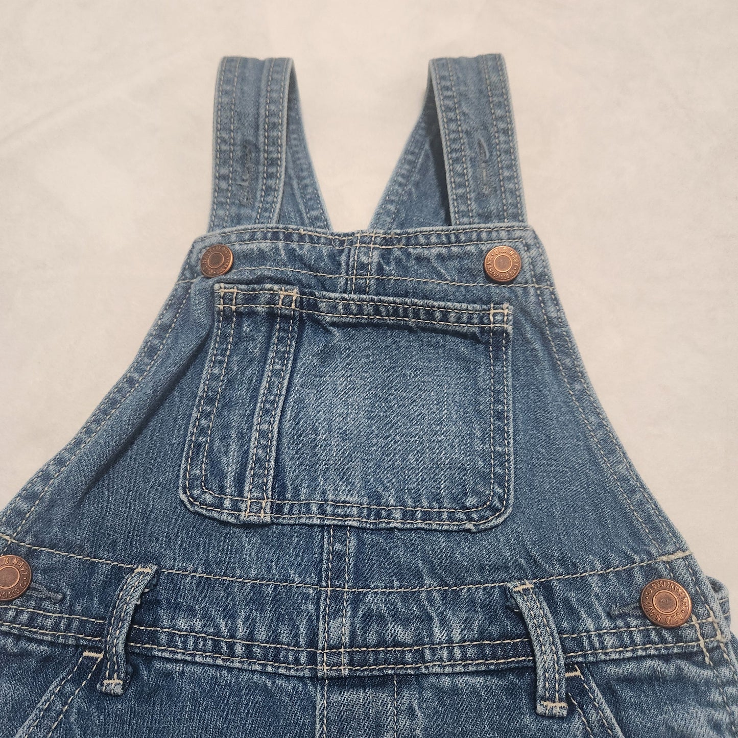 REDUCED!! #104 Old Navy 5T Denim Blue Jean Shorts Overalls