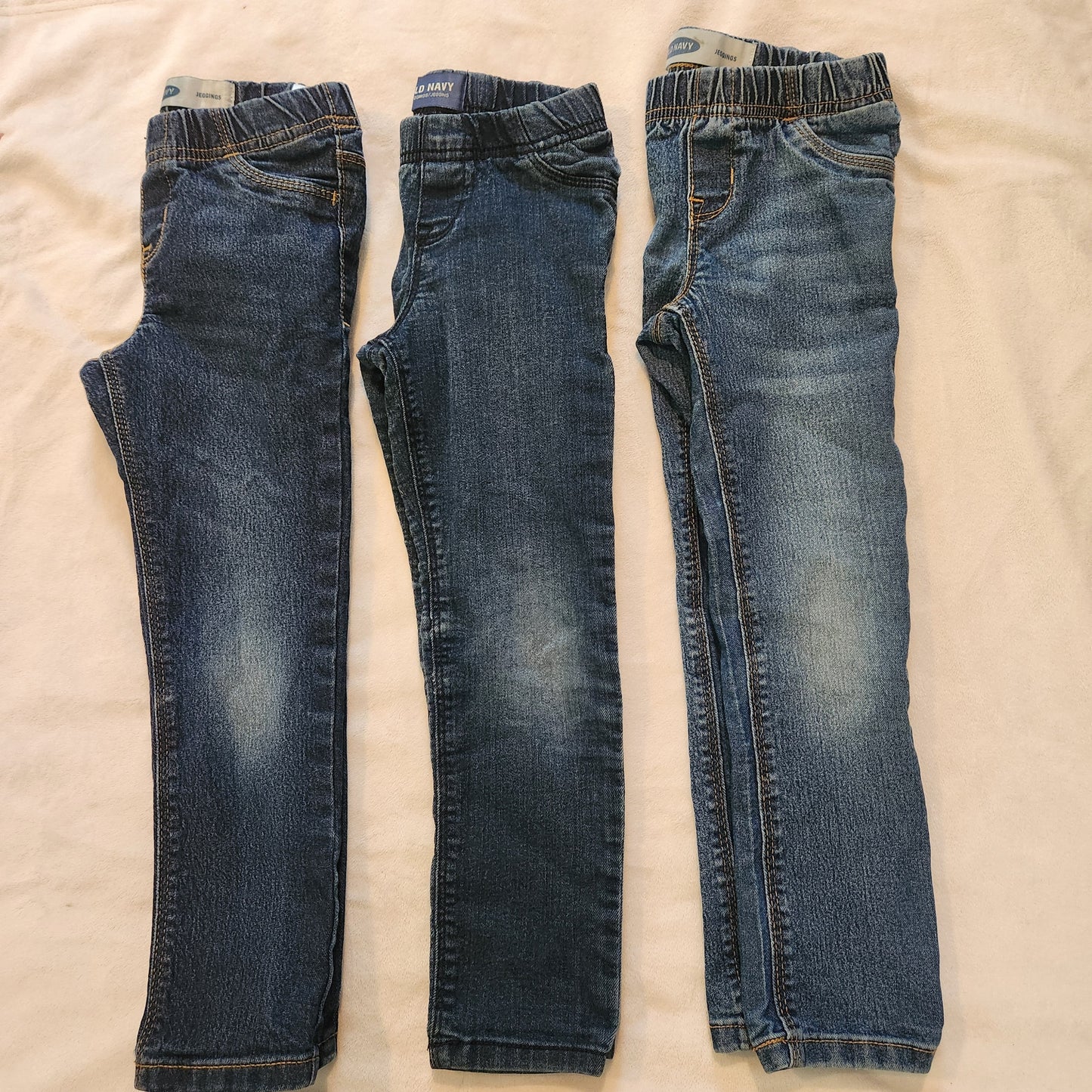 REDUCED #142 Old Navy 5T Elastic Waist Pull On Skinny Jeggings Lot Of 3