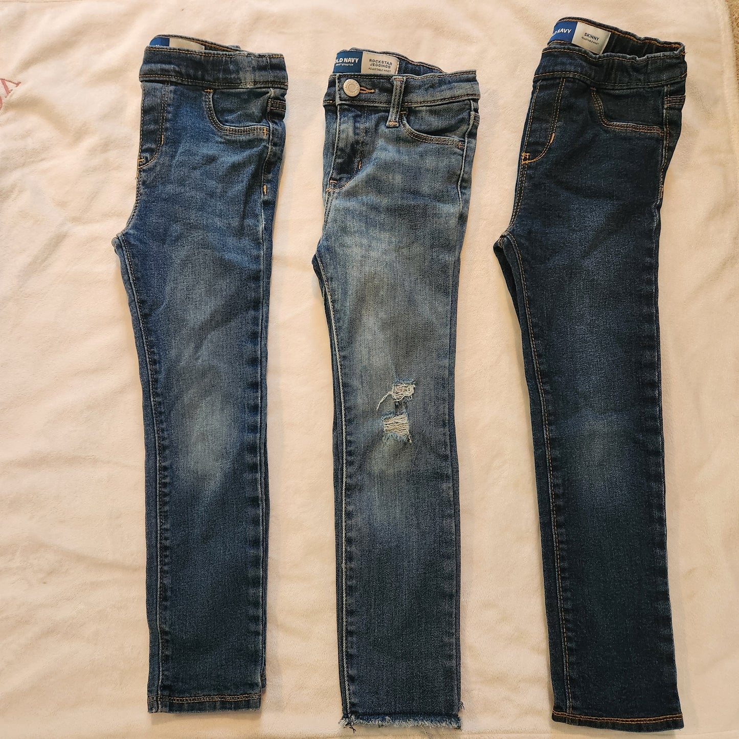 #142 Old Navy 5T Elastic Pull On Skinny Jeans Lot Of 3