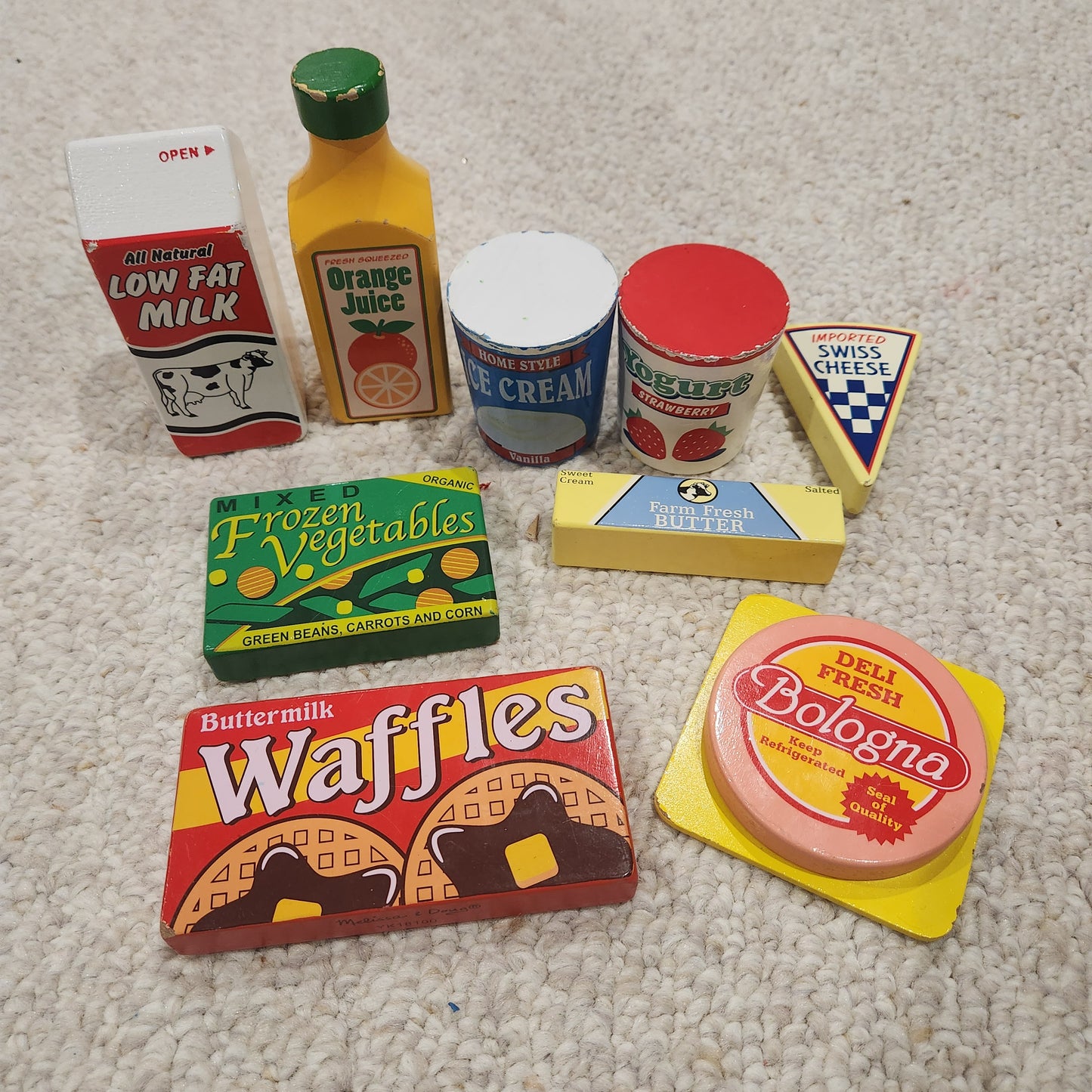 #142 Melissa and Doug Wooden Fridge Food Set