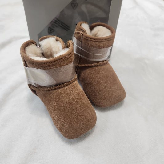 REDUCED #142 NWT UGG Jesse Bow II Booties New in Box Size: 0/2 0/3
