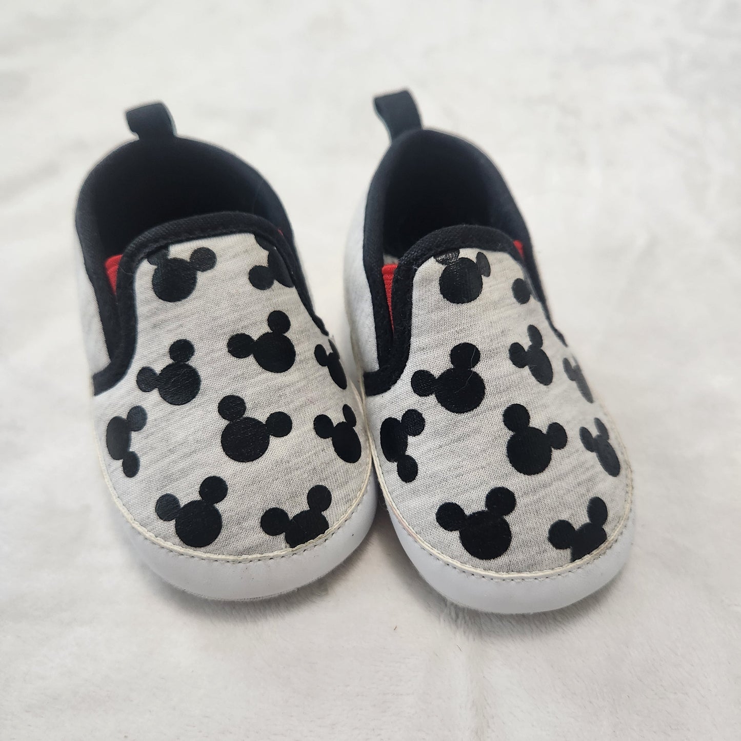 REDUCED #142 Disney Mickey Mouse 9-12 Months Slip On Baby Shoes