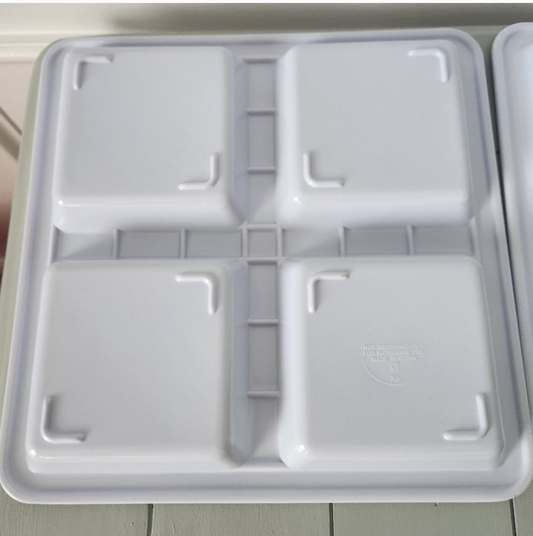REDUCED #142 Christmas 4-Compartment Serving Tray Plate Bundle of 2