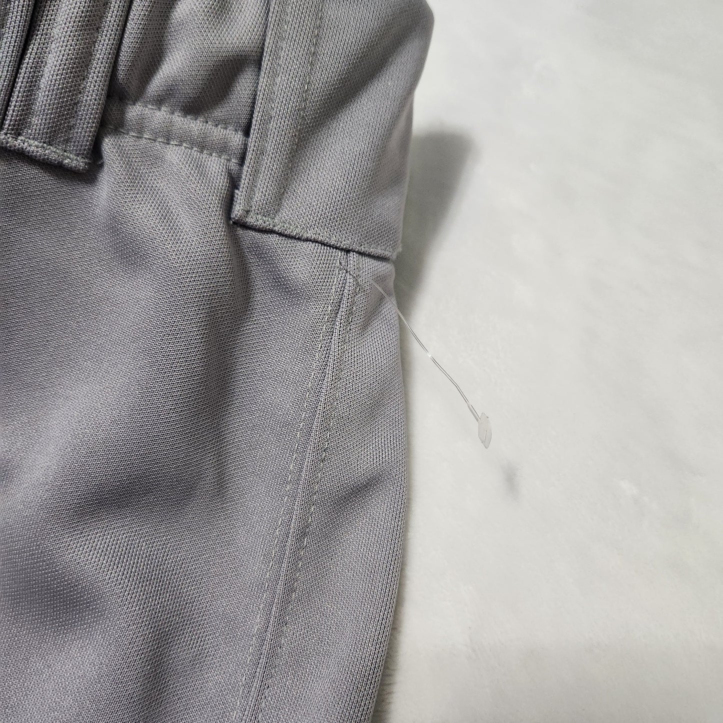 #142 NWOT Adidas Medium 11-12 Gray Baseball Cropped Jersey Pants