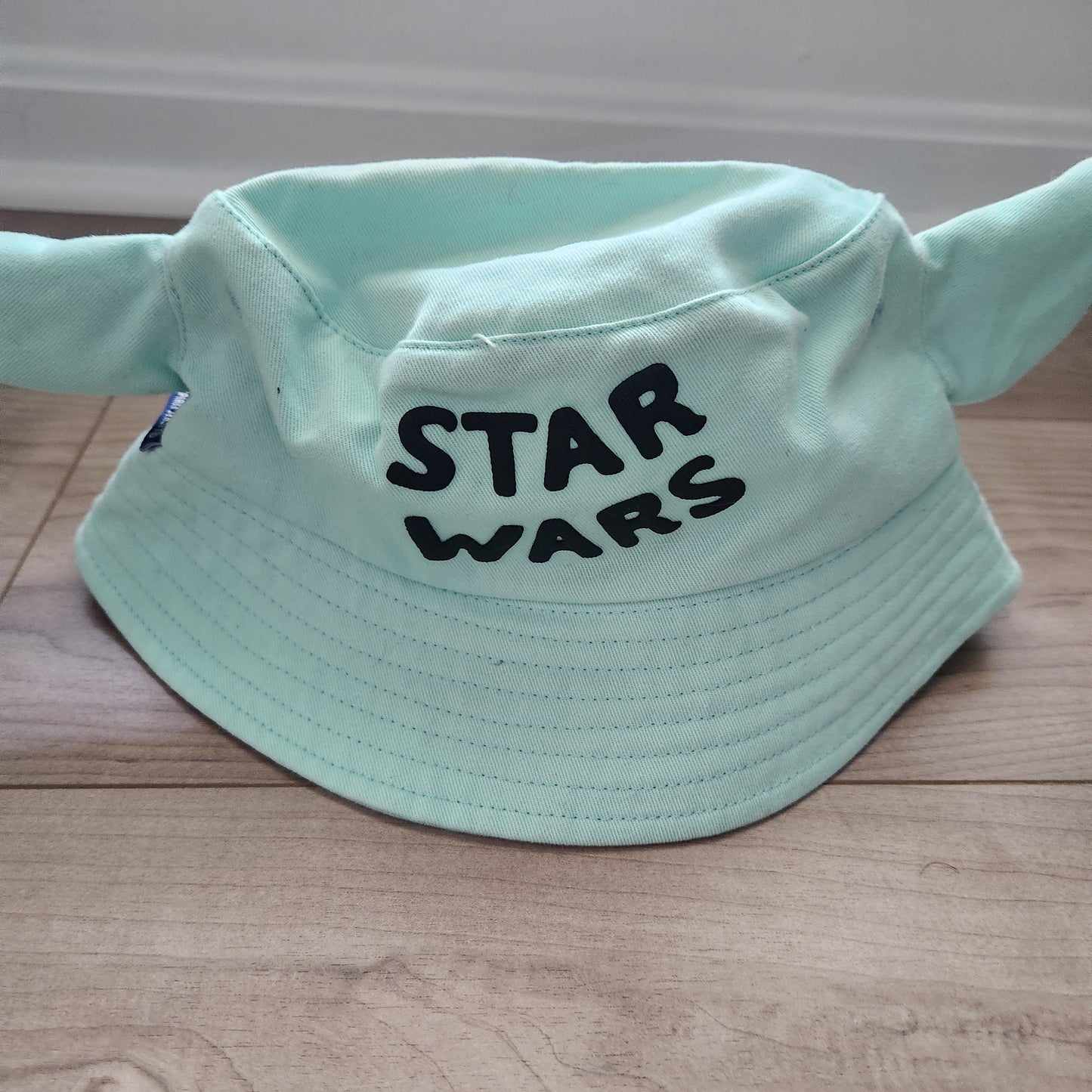 #142 NWOT Disney Store X Star Wars Mandalorian Grogu Bucket Hat For Kids