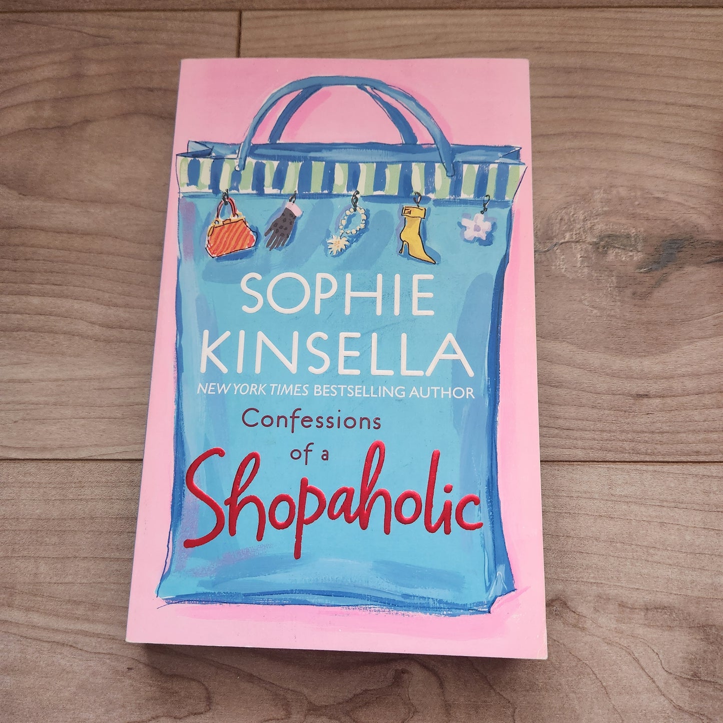 #142 Lot of 3 Sophie Kinsella Novels Books Paperbacks Confessions of a Shopaholic Series