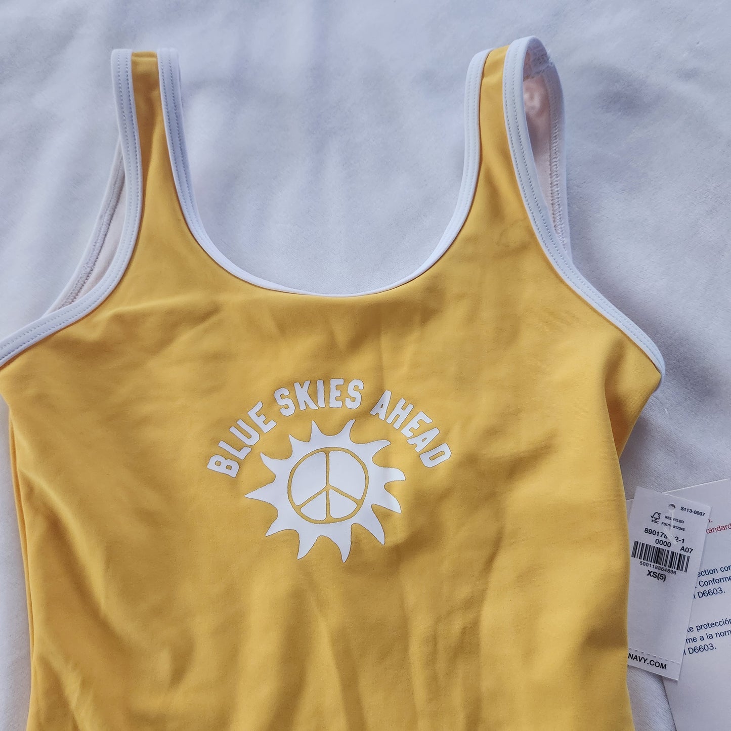 #104 NWT Old Navy 5T XS One Piece with Scoop Neckline