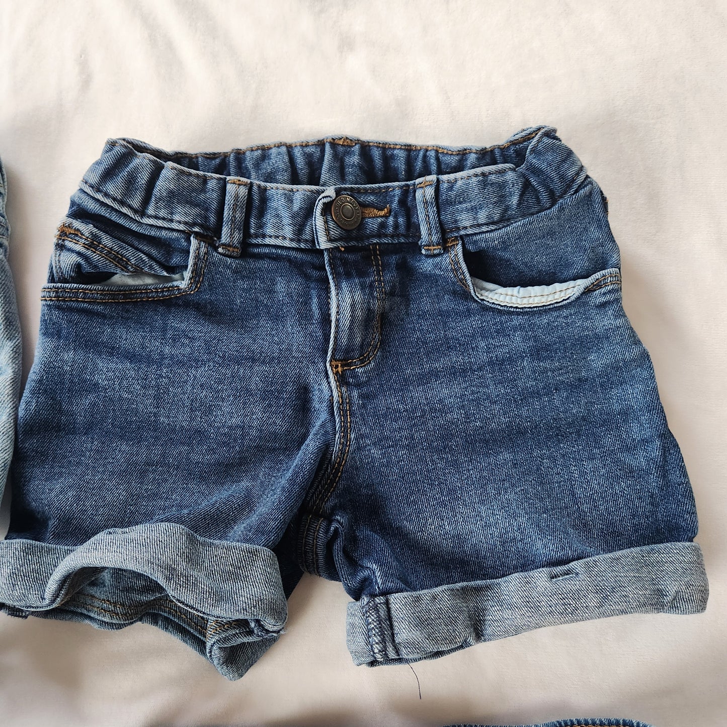 #104 Baby Gap and Old Navy 5T Denim Jean Shorts Bundle