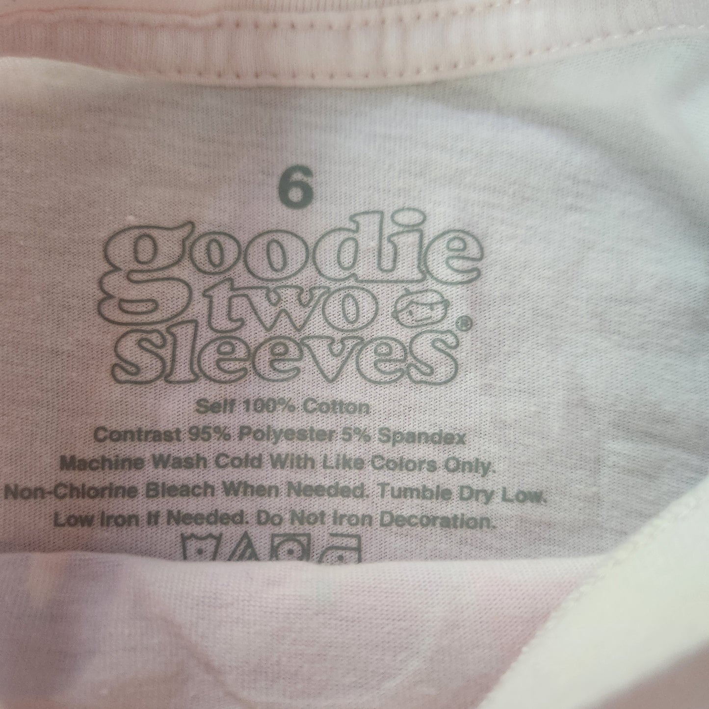 #104 Goodie Two Sleeves Sz 6 Party Like It's 1989 Shirt