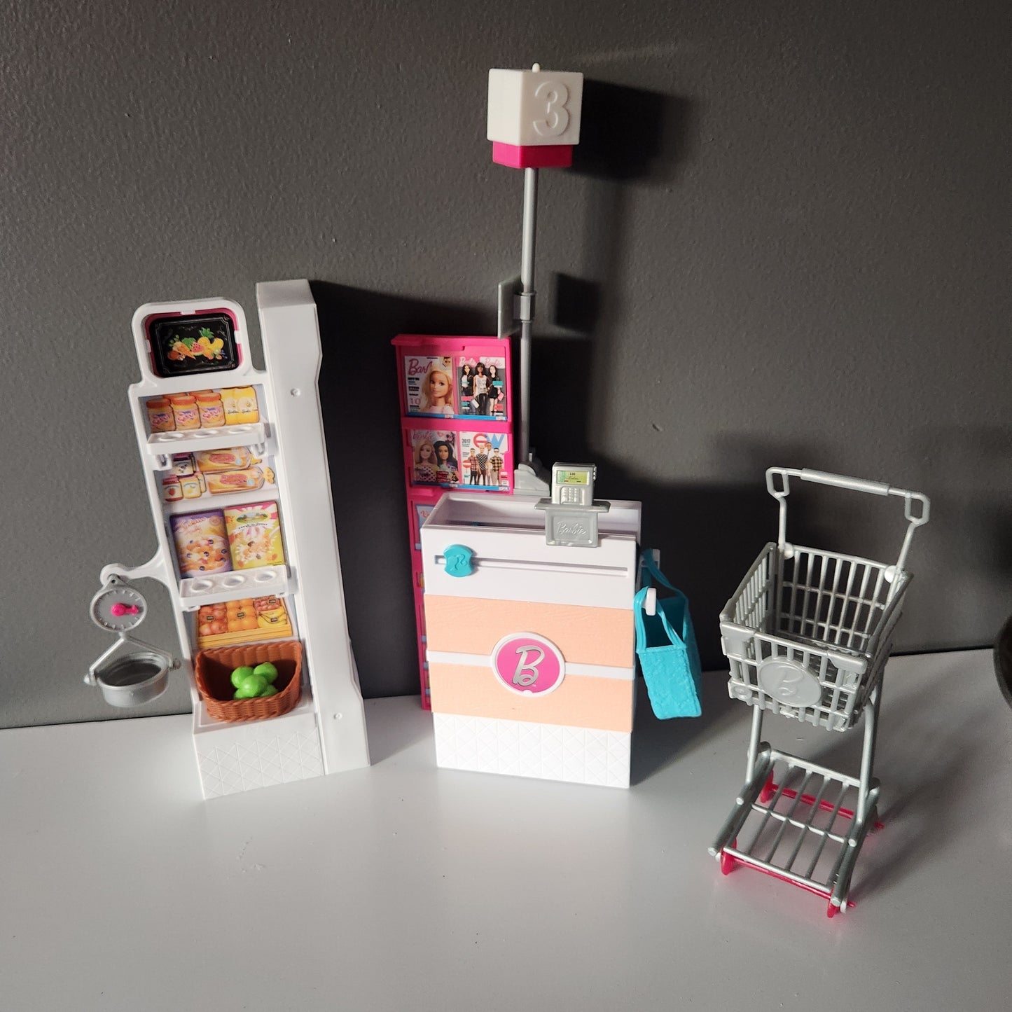 REDUCED!! #104 Barbie SuperMarket Playset