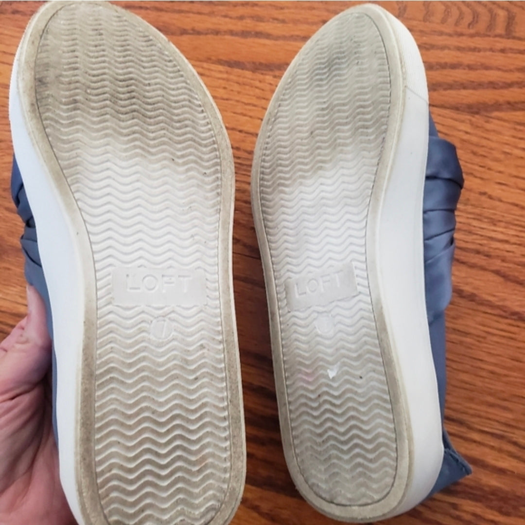 REDUCED!! #104 Loft Sz 7 Satin Knot Powder Grey Slip On Sneakers