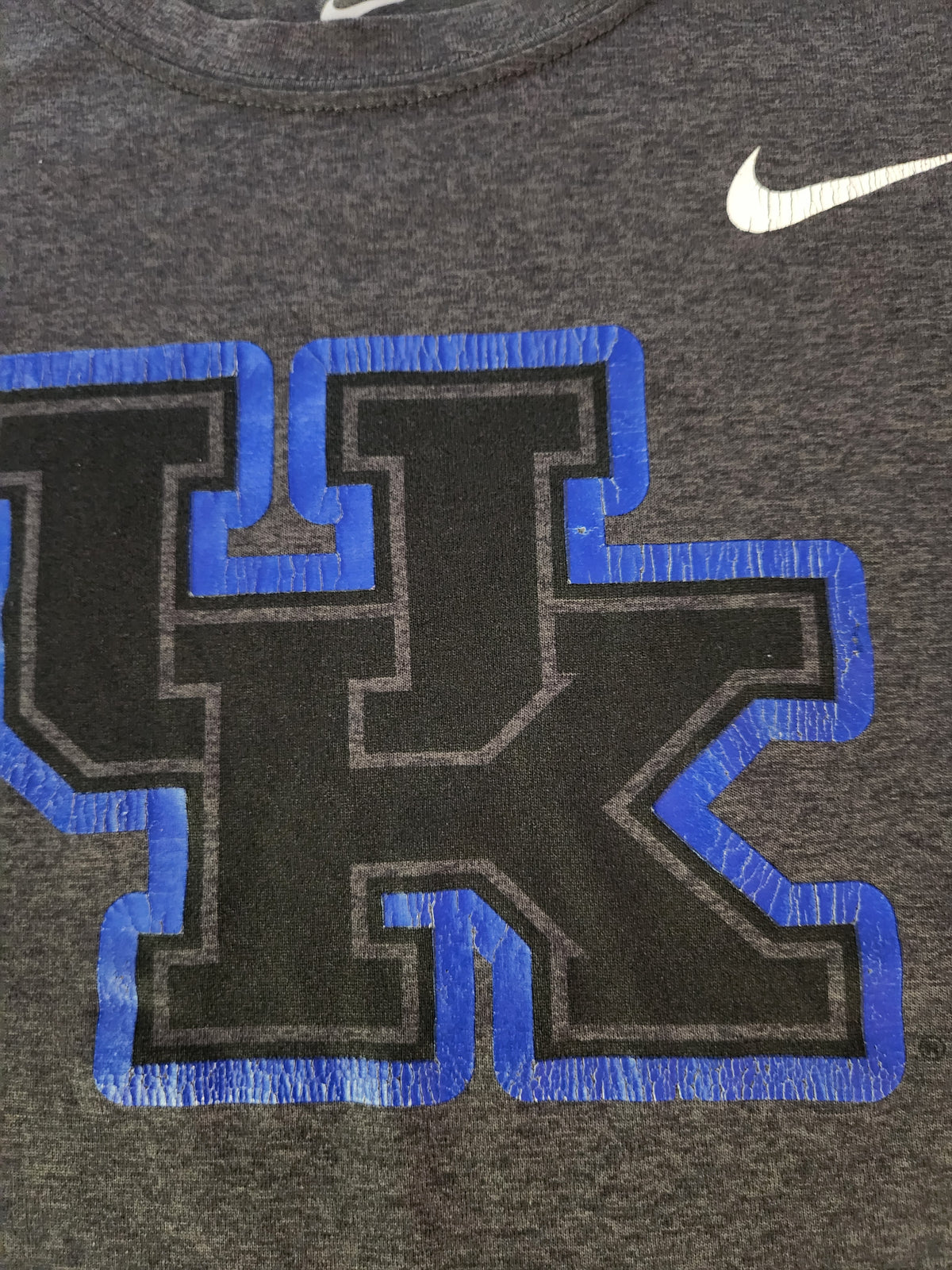 #167 Nike Kids Small UK Kentucky Wildcats Dri Fit Gray Tee