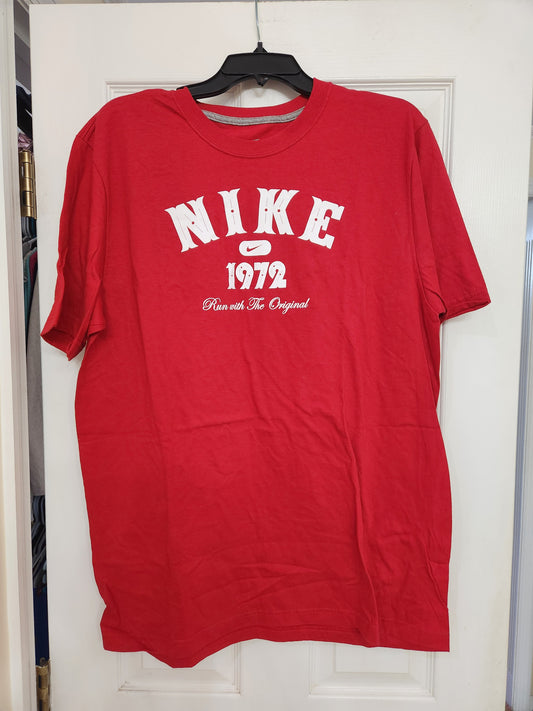 #167 Nike Large Short Sleeve '1972' Run With The Original Graphic Tee