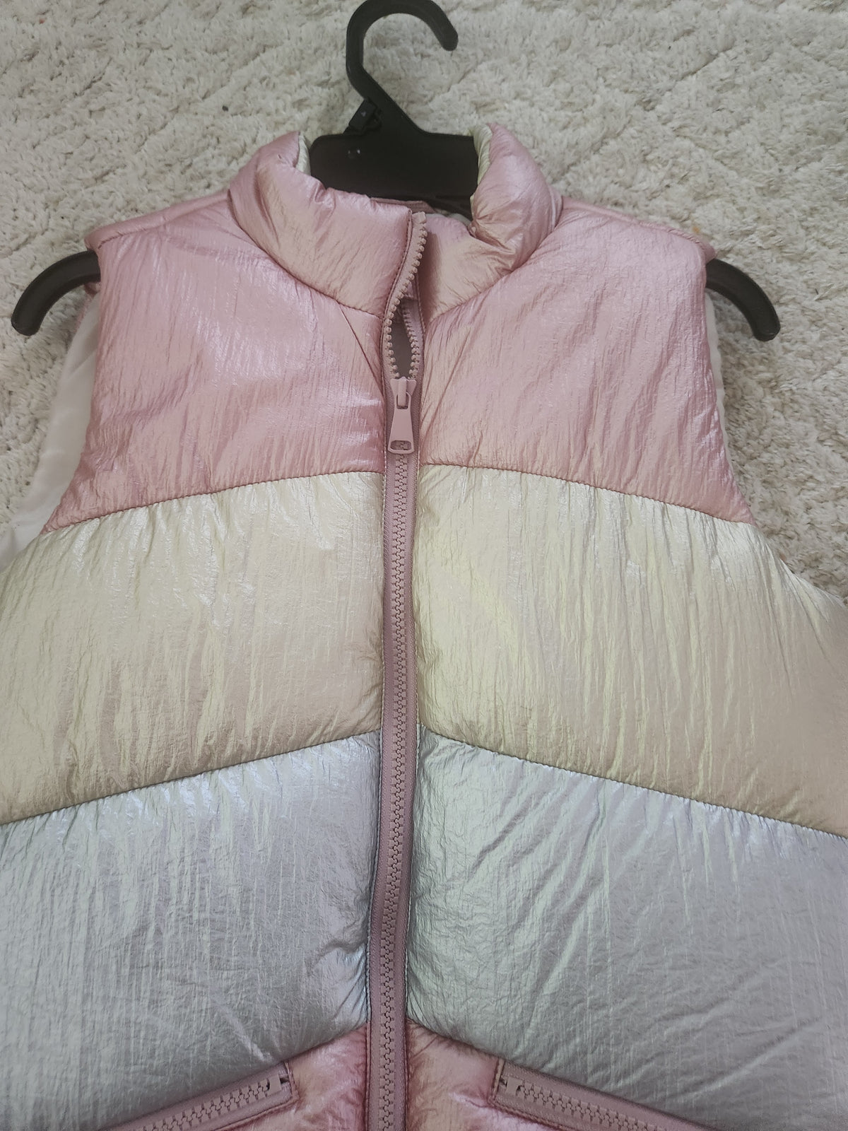 #167 Tucker + Tate Size 8 Quilted Metallic Puffer Vest In Pink Metallic