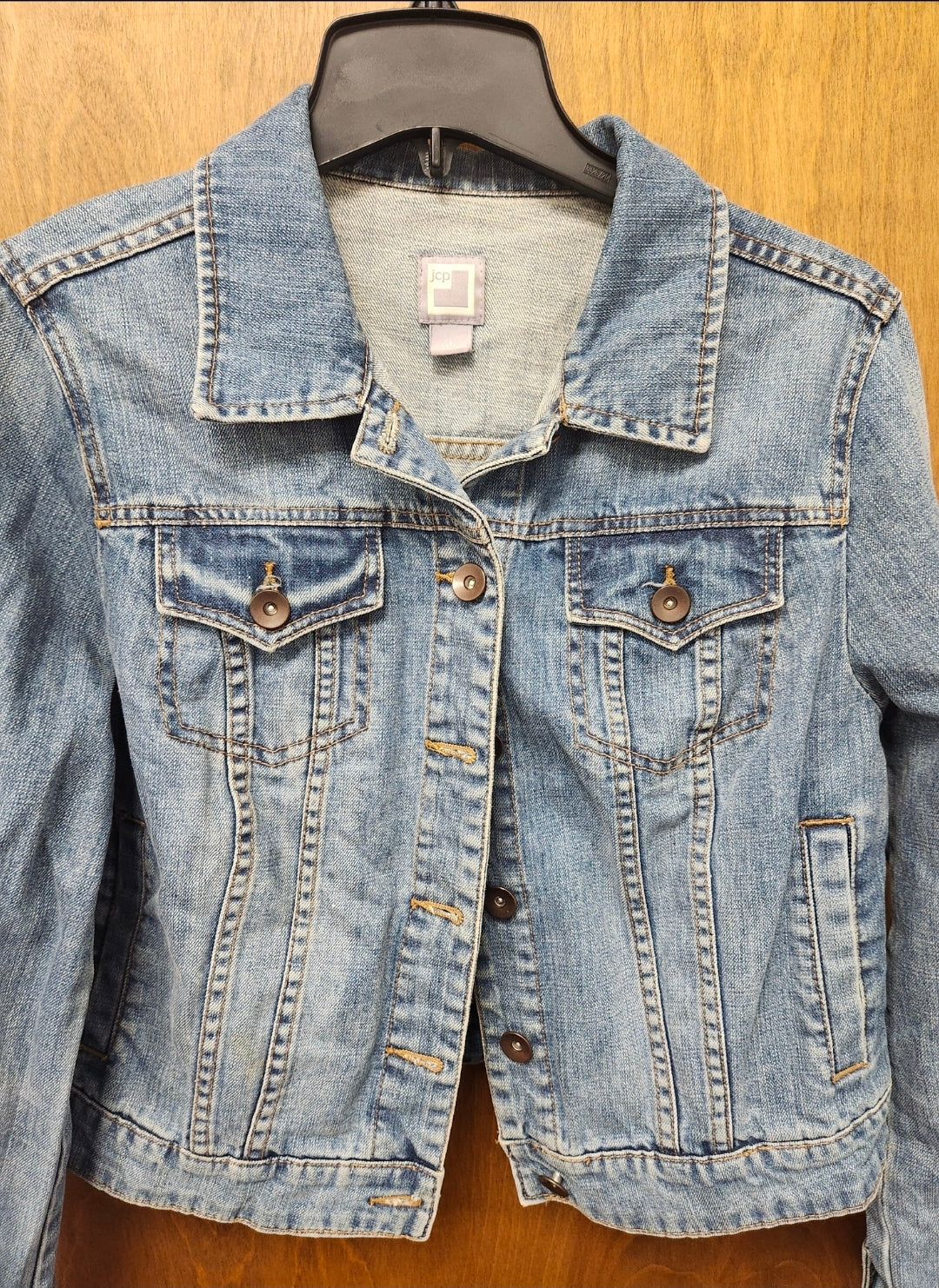 #167 JC Penny's Womens Large Classic Light Blue Denim Jacket