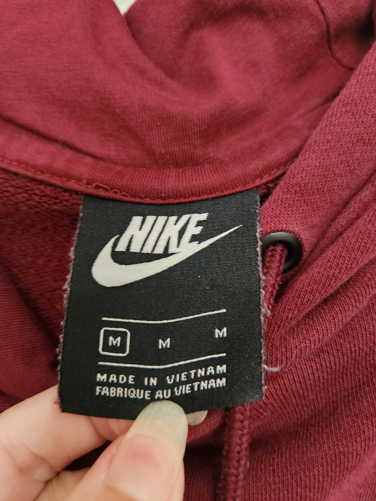 #167 Nike Women's Pullover Medium Hooded Logo Sweatshirt