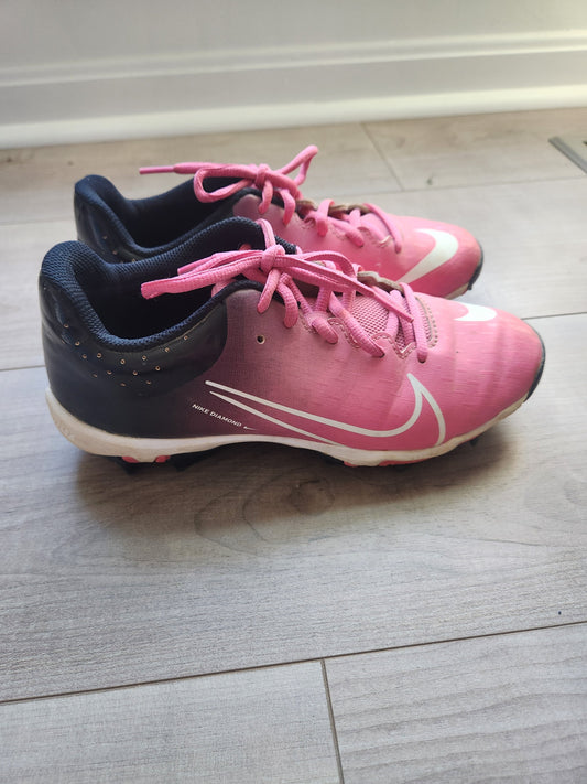REDUCED! #167 Nike Hyperdiamond 4 Keystone Size 5Y Kids' Softball Cleats