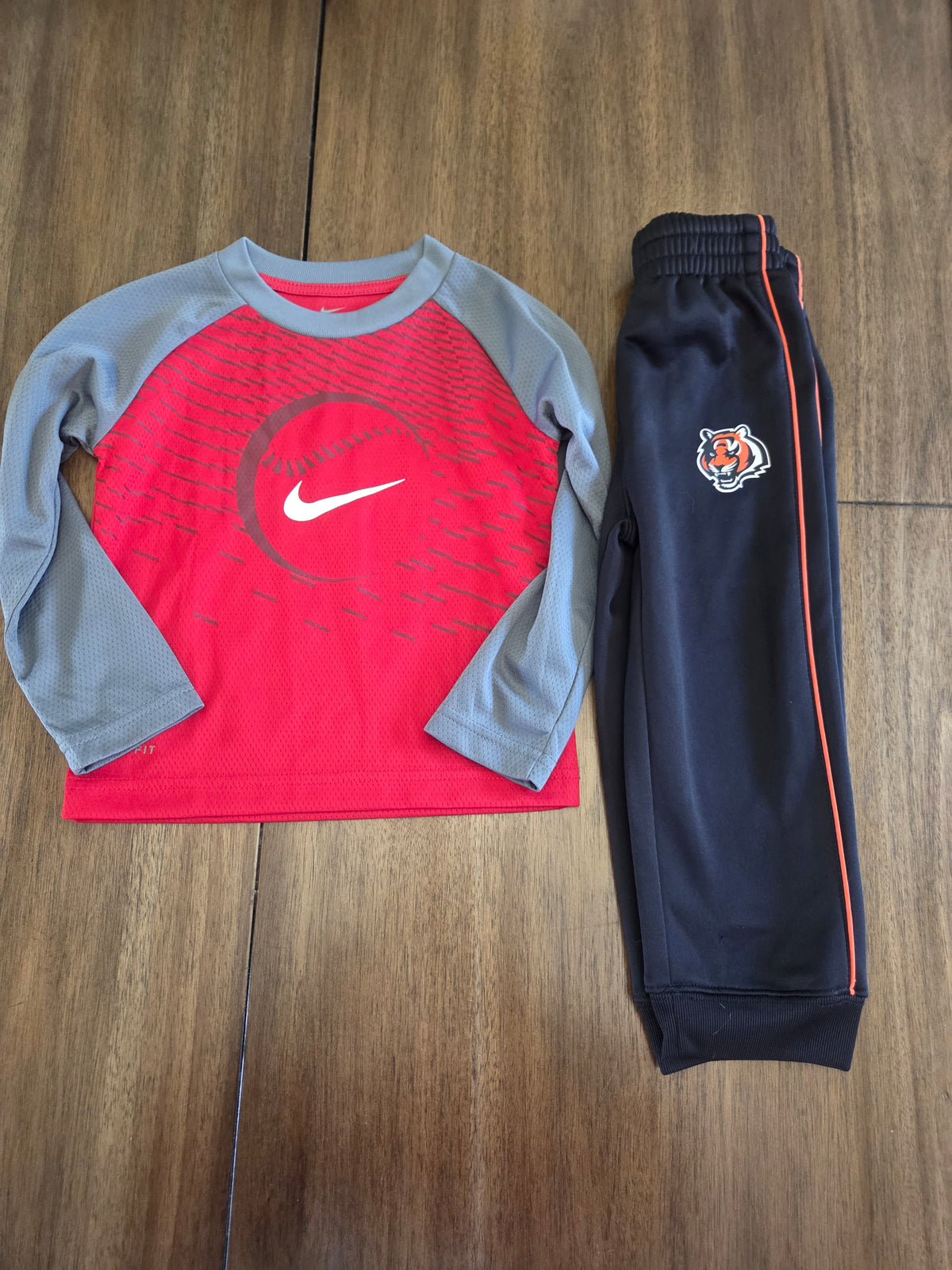 seller 188 boys 2T nike top and bengals pants