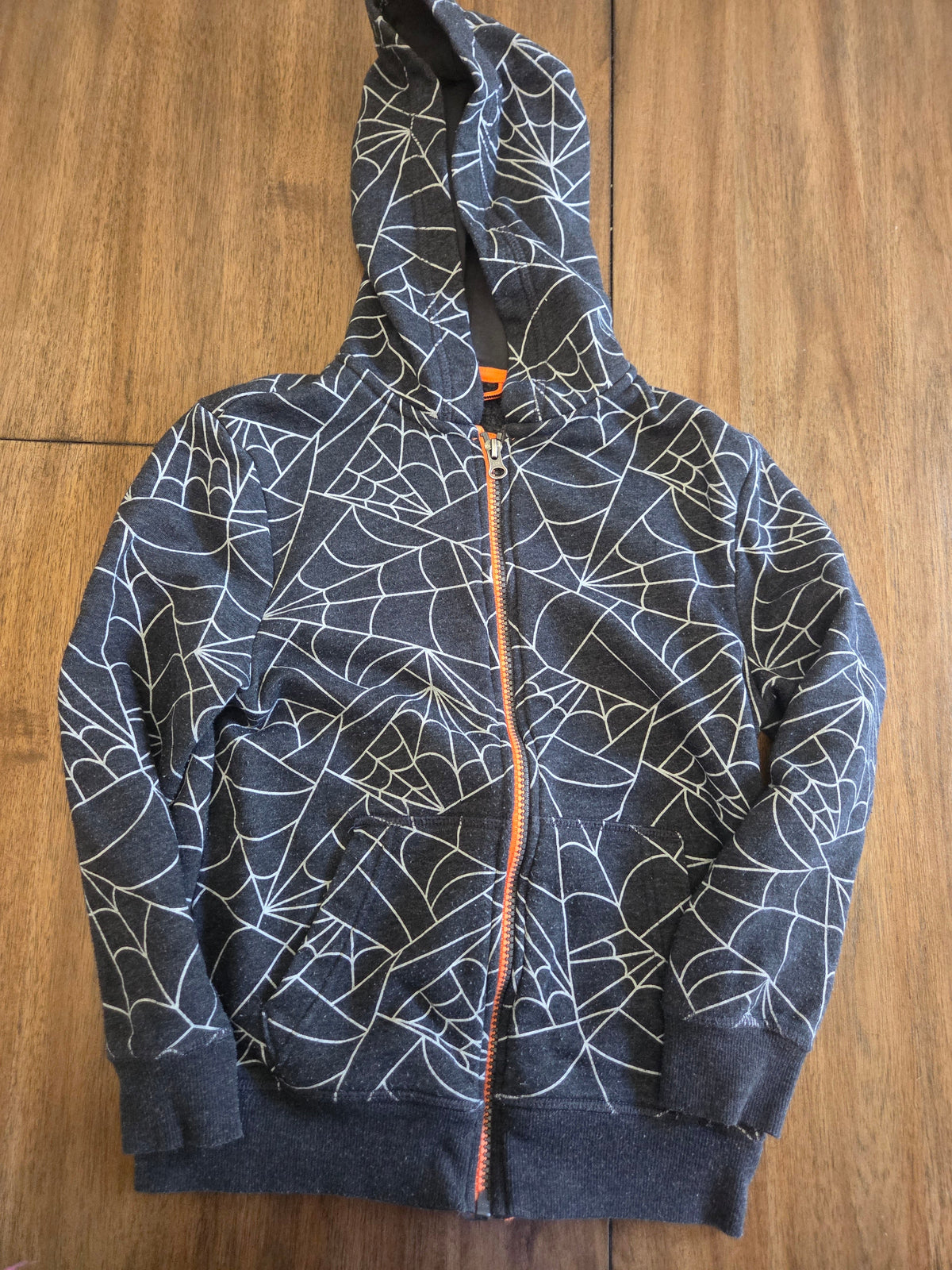 Seller 188 boys halloween tops size 6