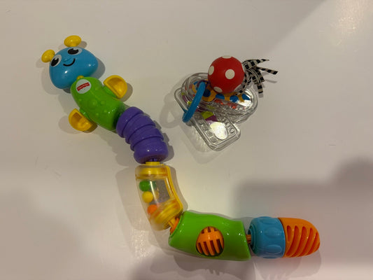 179 "Reduced" Fisher Price Pop Apart Worm Toy & Play Key ring