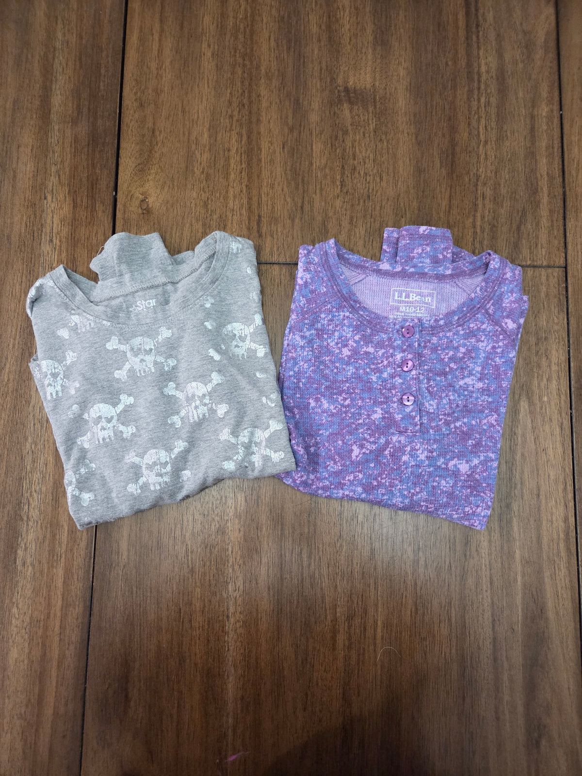 Seller 188 girls size 10/12 purple and grey top