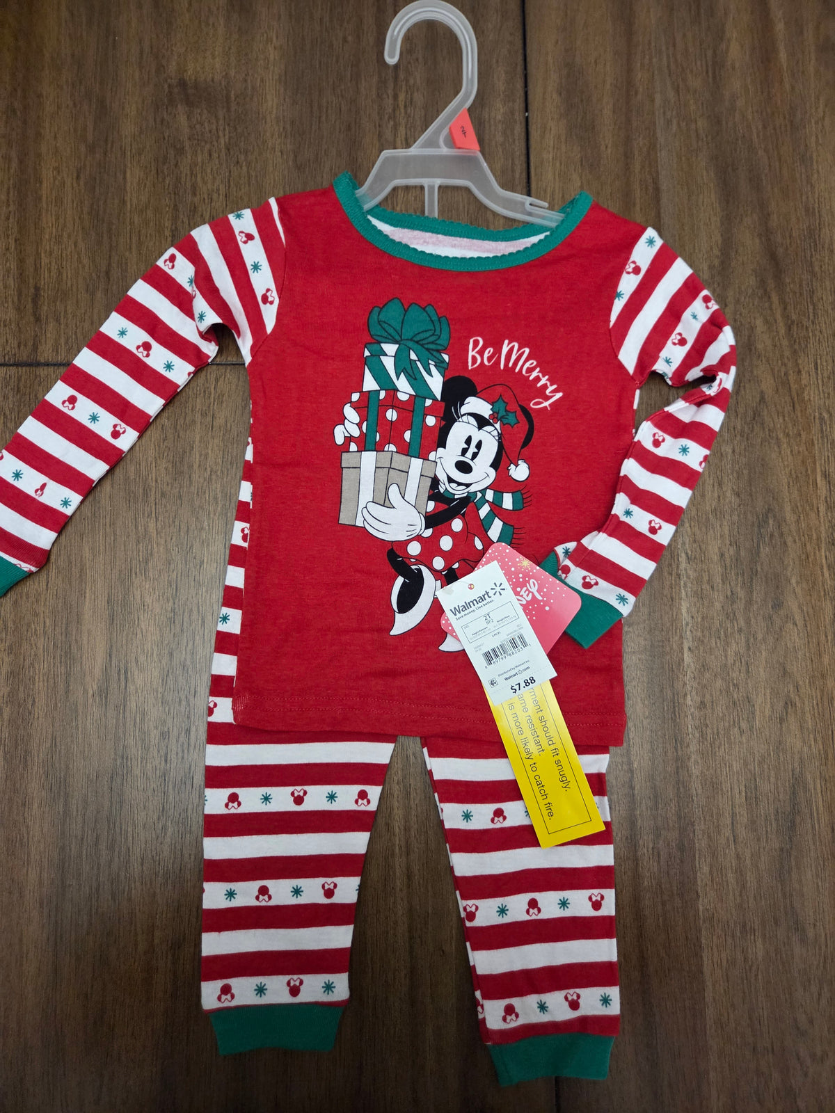 Seller 188 girls Minnie Pajamas NWT size 2T