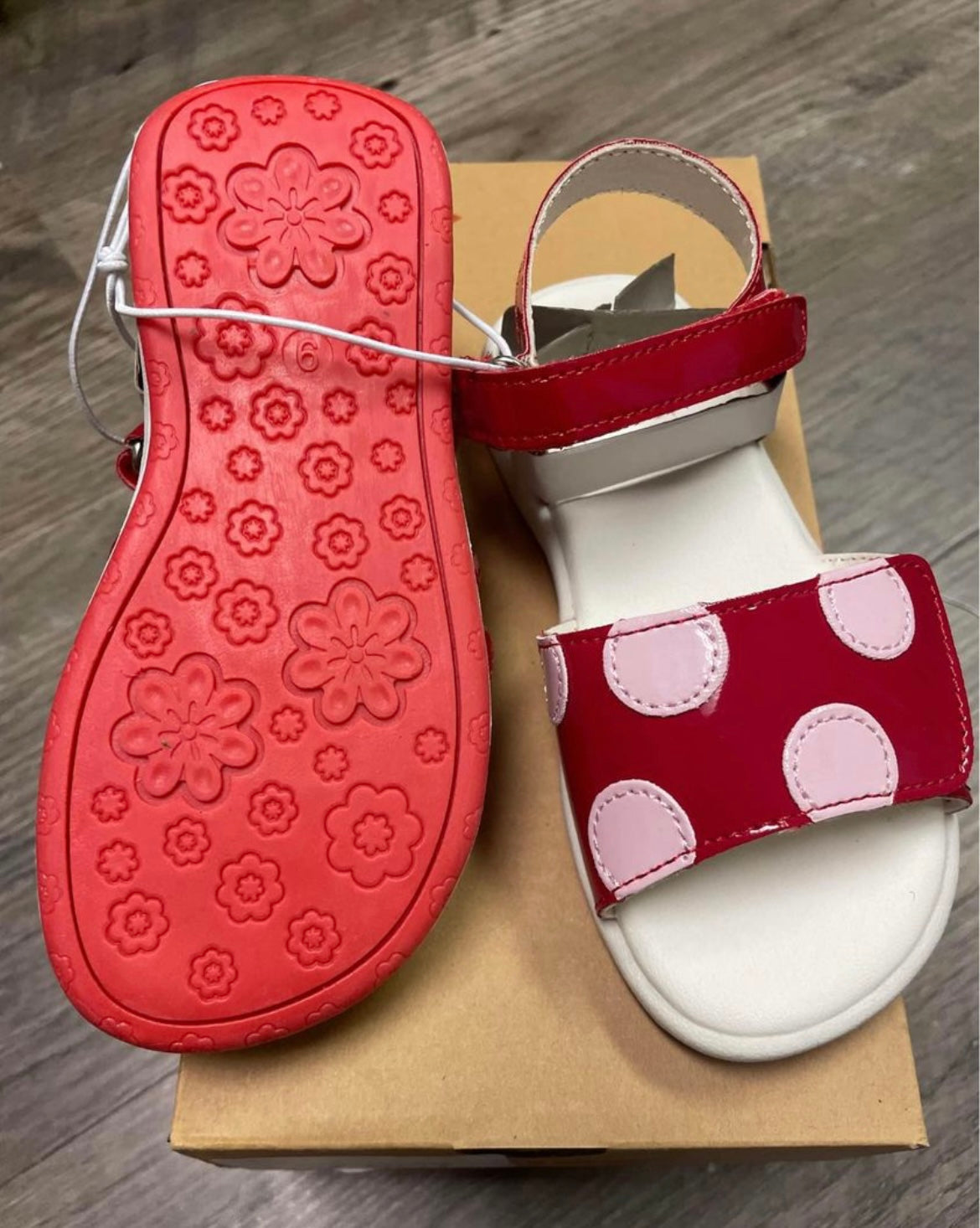New Toddler Girl Size 9. Naturino Sandal Red Shoes