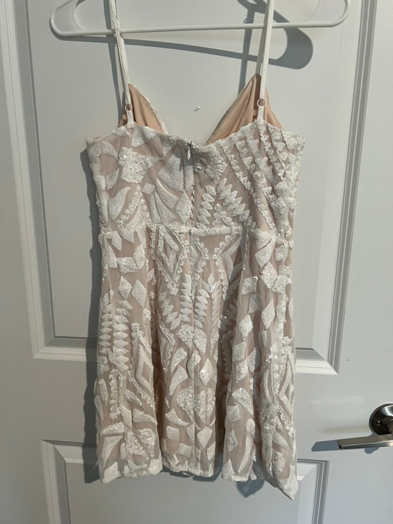 Seller #76 - Superdown Dress NWT - White Sequin - Size M