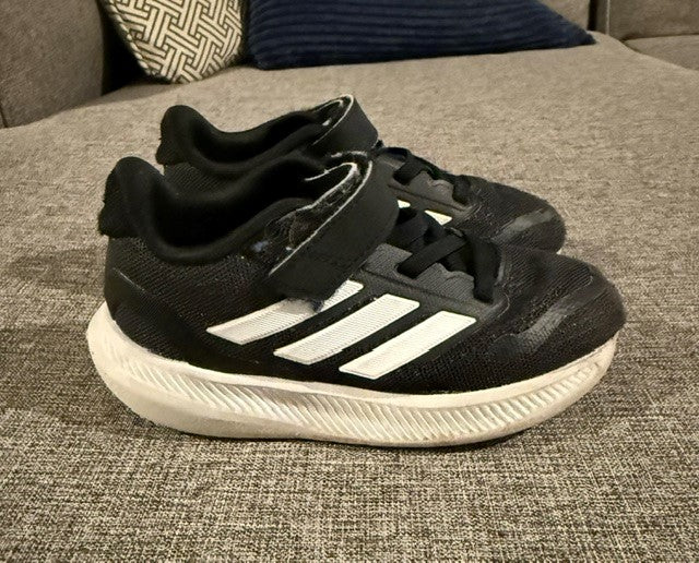 Seller #179 | ADIDAS Boys Gym Shoes | Toddler 9K